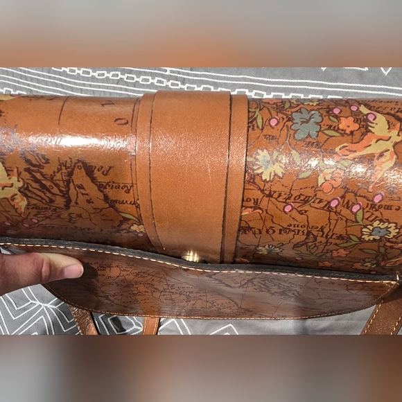 SOLD!!!!! Patricia Nash Leather Crossbody Medium Saddle Bag - Picture 7 of 11